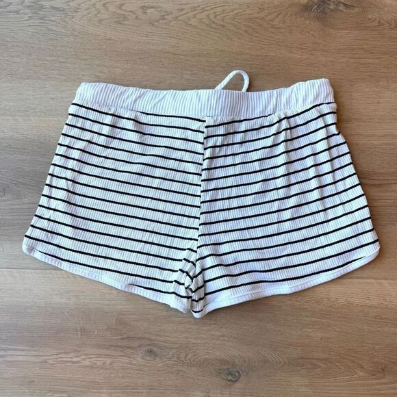 NEW Anthropologie Maronie Ribbed White Black Ribbed Casual Short - Picture 5 of 5